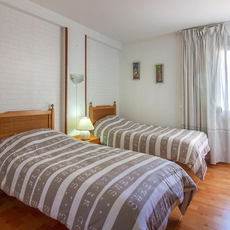 Stunning Apartment In Gandia With Kitchen Экстерьер фото